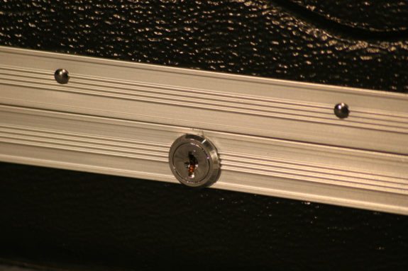 GR-12L_9_D3-575x383