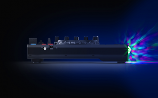 Numark_PartyMixLive_Lights_Side-Right_web-624x390